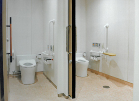 利用者用トイレ